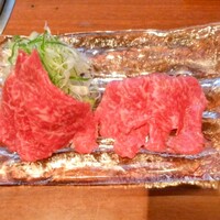 生粋 - ザブトン赤身のお刺身