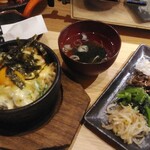 焼肉 カウズ - 石焼チーズビビンバ＆ナムル