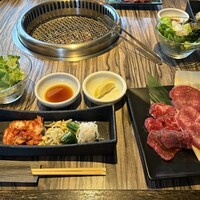 焼肉 べこ亭 たまプラーザ本店 - 