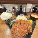 とんかつ檍のカレー屋 いっぺこっぺ - 