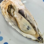 漁師直営牡蠣小屋 with 小さな釣り堀 - 