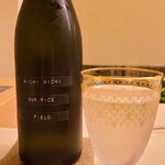 道人 - お酒④日日 秋津山田錦 自社田(京都)
      米品種:兵庫県東条秋津西戸村自社田産山田穂100%、精米歩合:非公開