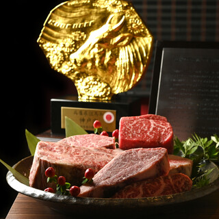 すべての料理に神戸牛を使用。希少な和牛の様々な部位を愉しむ
