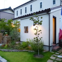 フランス料理 Fleurir - 2014.08 オシャレな感じの一軒屋です。