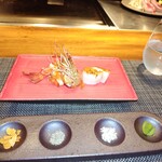 鉄板焼き ひつじの隠れ家 - ブラックタイガーと北海道産帆立貝柱　　余すこと無く美味しくいただきました