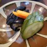 定食 美松 - 漬物。(途中)