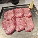 焼肉わらびホルモン 肉将軍 - 