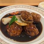 299875118 - 黒酢酢豚セット（1300円）