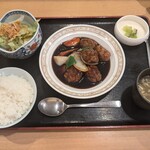 299875124 - 黒酢酢豚セット（1300円）
