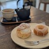 ユクリ - シュークリームと焼きドーナツ(プレーン)