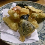 たつも - 天ぷら盛り合わせ（￥800）