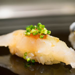 鮨たかし - ヒラメの昆布〆