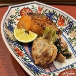 御料理 寺沢 - 時知らず焼に行者ニンニクと自家製生り節と焼小蕪