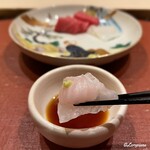 御料理 寺沢 - 大船渡産の星鰈の縁側を割醤油で