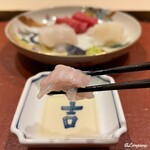 御料理 寺沢 - 大船渡産の星鰈の縁側を煎り酒で