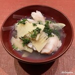 御料理 寺沢 - 喜知次と筍の小鍋立に花山椒