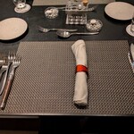 299894853 - さぁ、楽しいディナーのはじまりはじまり〜♪