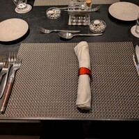 エックス - さぁ、楽しいディナーのはじまりはじまり〜♪