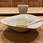 御料理 寺沢 - 焙じ茶と桑の葉と桜のブランマンジェ