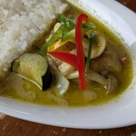 Greenpoint by Bedford Cafe - 鶏と野菜のグリーンタイカレー♪