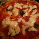 トラットリア エ ピッツェリア アミーチ - ピッツァ・オーロ