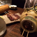 butashabuyakitommorinosakabainton - 五人前の串焼き、
                        五本のみ