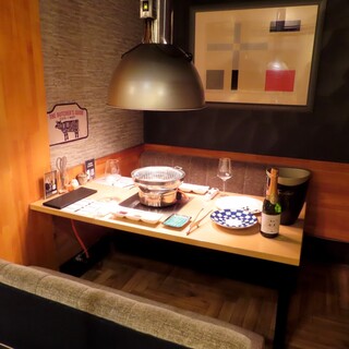 プライベート感を重視◆全席ソファの半個室で寛ぎの時間