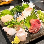 すし居酒屋 樽 - お造り盛り合わせ