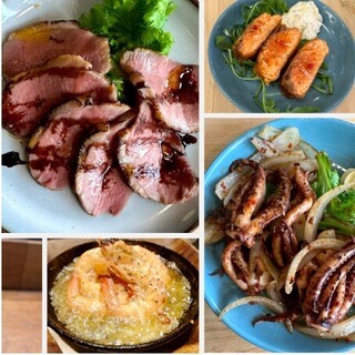 豊富なおつまみやこだわりの肉料理も味わえるワインバル★
