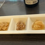 名酒センター - たまり漬けチーズ・梅水晶・かずのこの盛合せ