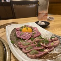 ホルモン焼肉 富や 栄店 - 