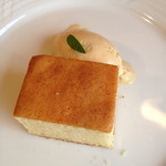 オザミ・デ・ヴァン 本店 - デザート付き、しっかりしています。