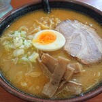 三代目 月見軒 - みそラーメン   950円