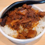 一虎牛肉ラーメン (台湾料理専門店) - (小)魯肉飯