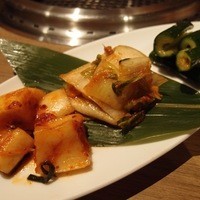 焼肉レストラン ロインズ 久茂地店 - キムチ盛り合わせ