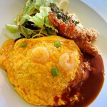 ジラソウ - オムライスと海老フライ