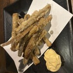 魚酔 - 煮出しごぼうの唐揚げ