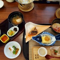 日本料理　花木鳥 - 