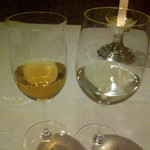 ラ・ベ - 左が貴腐ワイン　