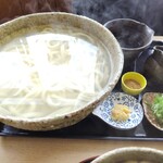 うどんと日本酒 つるん、 - 釜揚げうどん（特大）