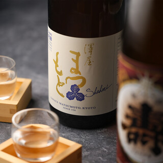 店主が自ら選りすぐり！自慢の日本酒をラインナップ