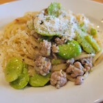 オステリア イル バンコーネ ダ マッシモ - 空豆のパスタ