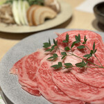 個室 和牛すき焼き 霜降り 新宿店 - 