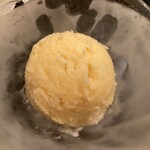 寿司正 - 白ゴマアイス