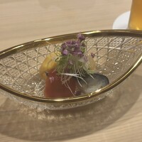 麻布 かどわき - 海月と夏野菜　鰹の酒盗合え