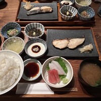 魚とおばんざい 泉士 - 