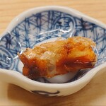 鮨しゅんじ - 車海老の頭の炭火焼き