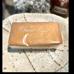 Cheese Pige - 料理写真:cheese pige  カマンベールアーモンド　　byまみこまみこ