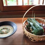 さじこよみ - 笹の葉寿司　筍ともちきびのスープ