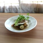 さじこよみ - 白身魚の蒸し物  新タマネギソース